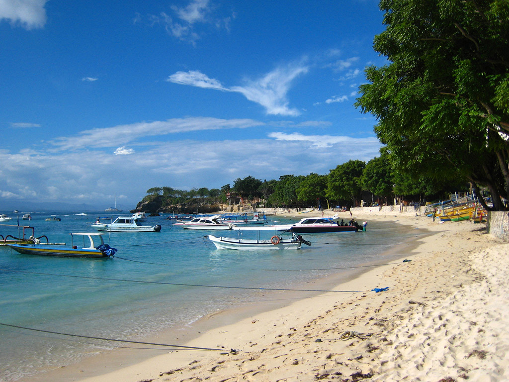 Пляж Нуса-Лембонган в Индонезии, фото 3