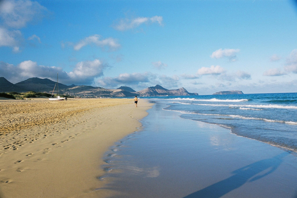 Пляж острова Порту-Санту в Португалии, фото 3