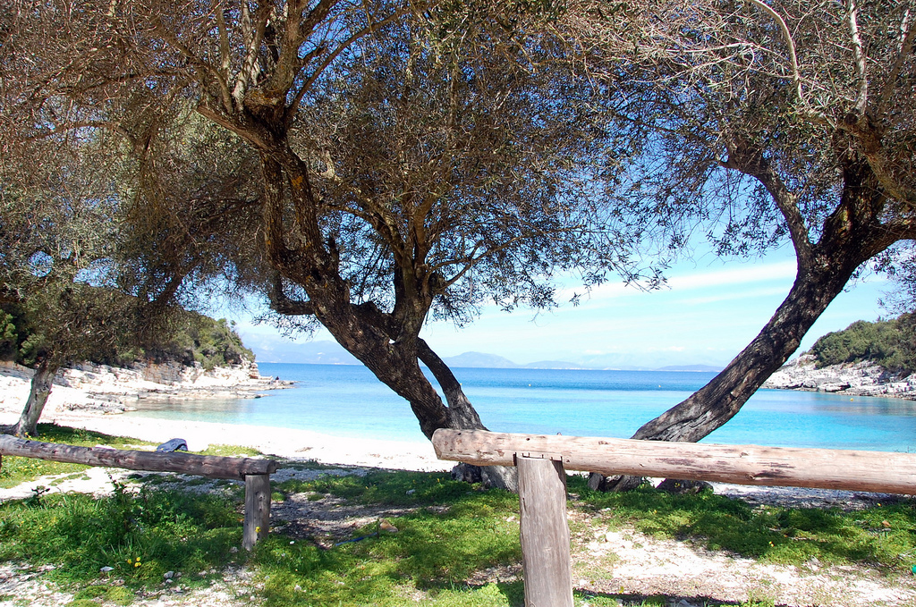 Пляж Эмблиси в Греции, фото 5