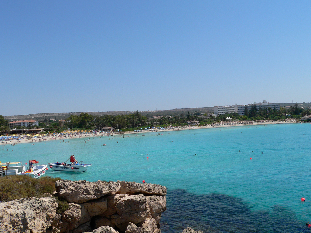Пляж Нисси на Кипре, фото 10