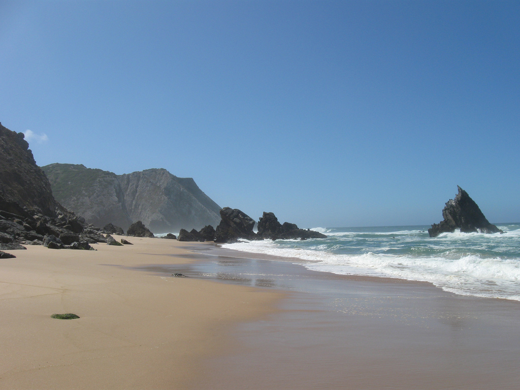 Пляж Адрага в Португалии, фото 2