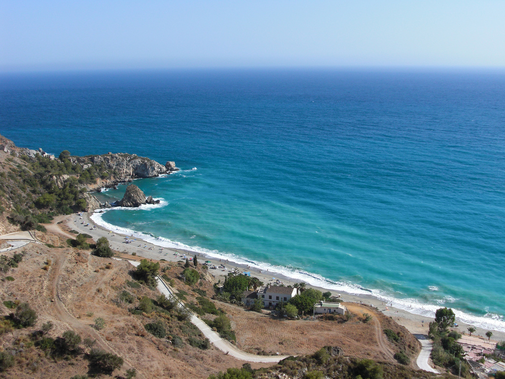 Пляж Нерха в Испании, фото 8
