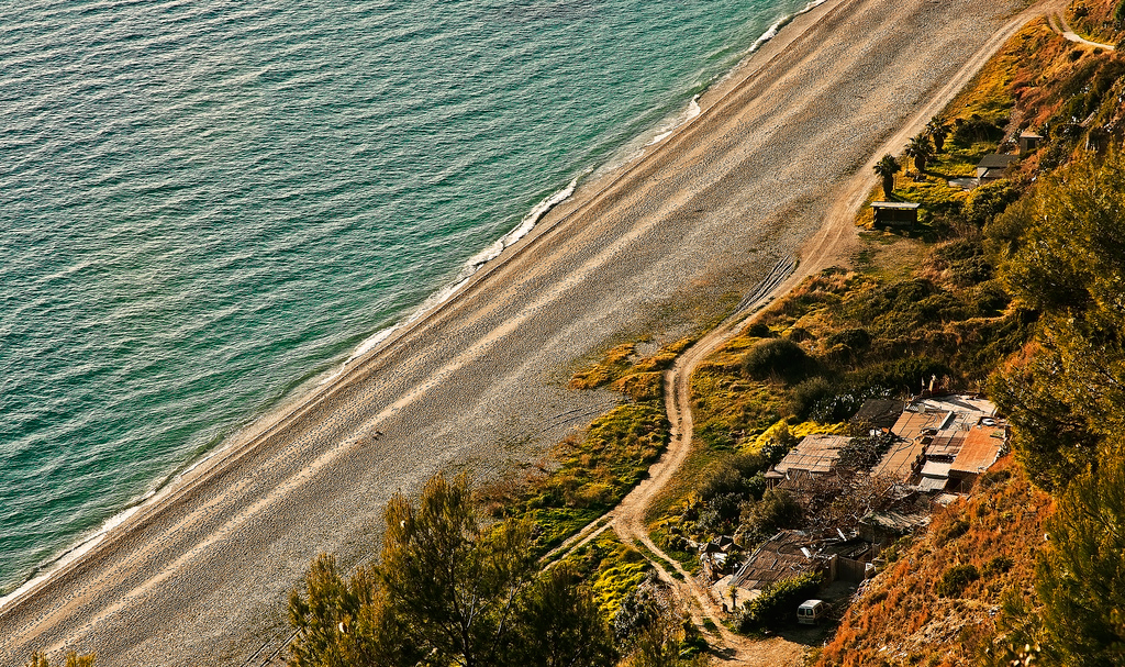 Пляж Нерха в Испании, фото 10