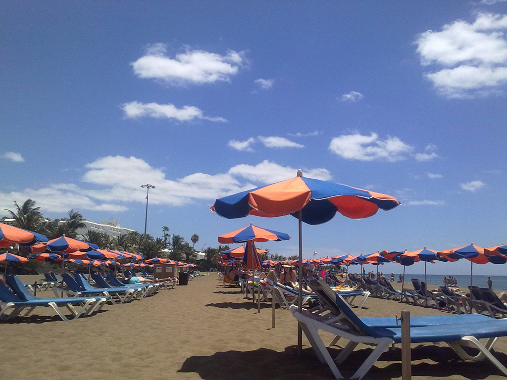Пляж Пуэрто-дель-Кармен в Испании, фото 7