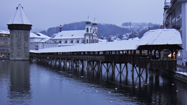 Капельбрюкке считается самым старым действующим деревянным мостом в Европе.