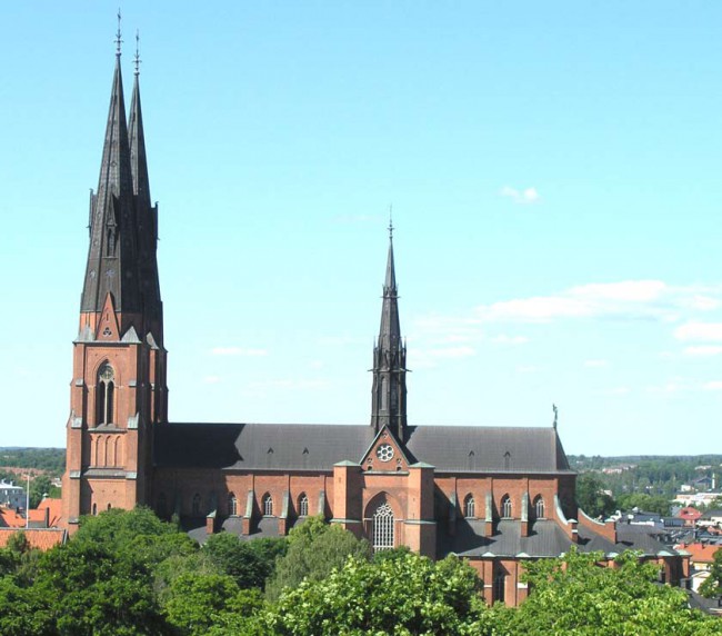 Кафедральный собор в старинном городе Уппсала. Строение является главным собором Швеции и самым большим готическим собором во всей Скандинавии. Его высота превышает 120 метров, а стены помнят коронации многих шведских королей.