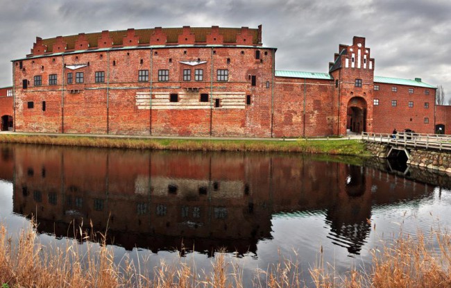 Мальмехус – один из старейших замков Швеции. За многие века своего существования крепость успела побывать королевской резиденцией, тюрьмой, фортом и даже монетным двором.