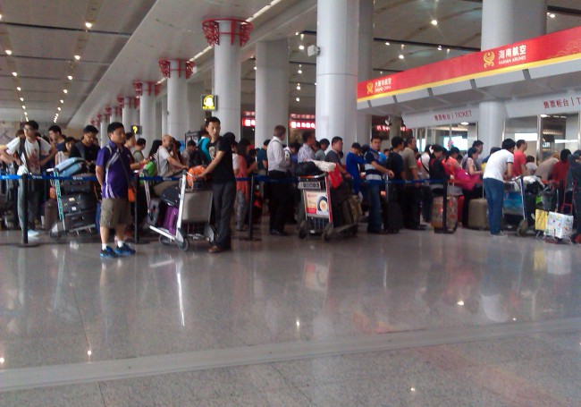 Пекинский аэропорт поражает своими огромными размерами