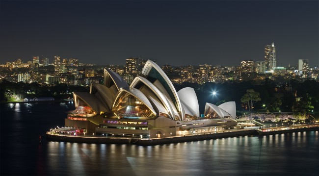 Ночные пейзажи Сиднея, Оперы и набережной просто великолепны