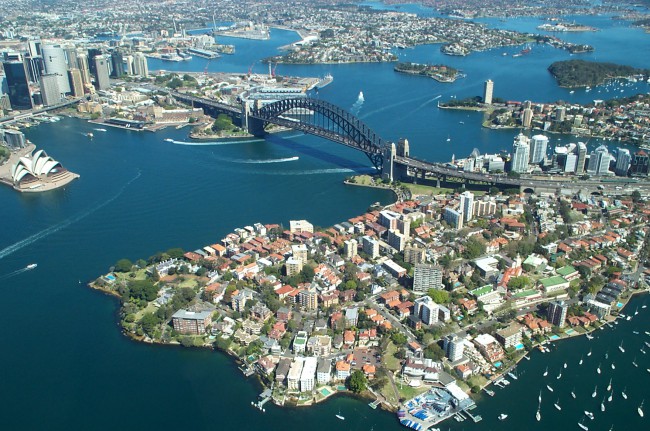 Сидней — столица штата Новый Южный Уэльс, деловой и финансовый центр Австралии.
