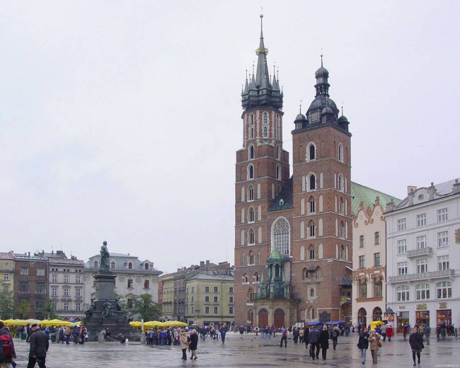 Самый старый университет Польши находится в городе Краков. Он основан в 1364 году