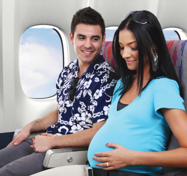 В большинстве случаев, перелеты во время беременности не запрещены авиакомпаниями, однако существуют обстоятельства, когда от поездки лучше отказаться.