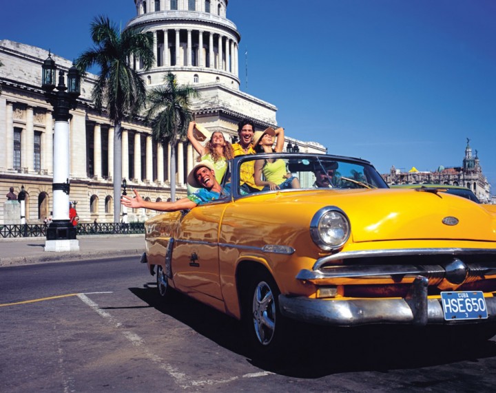 Кубу можно посетить без визы, но длительный перелет отпугивает туристов