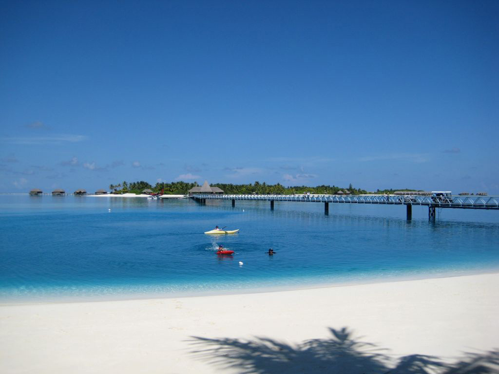 Пляж Конрад Рангали на Мальдивах, фото 13