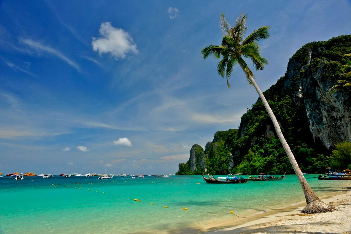 May Bay, Phi Phi Island, Thailand без смс