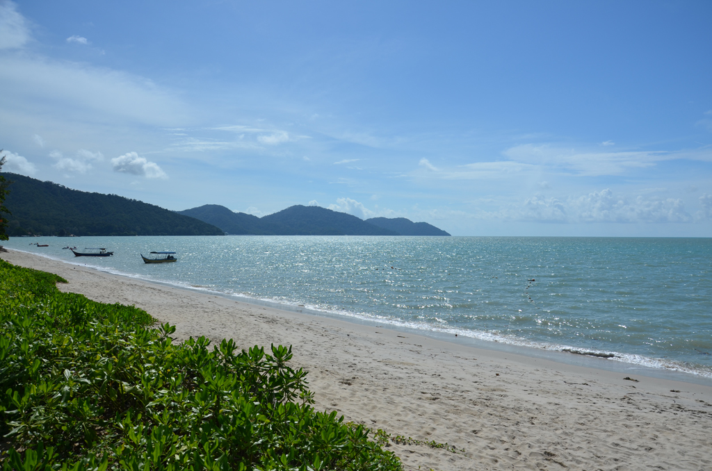 Пляж Бату Ферринги в Малайзии, фото 6