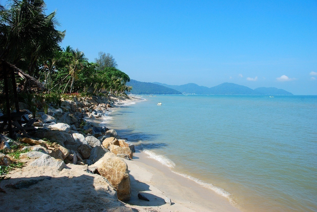 Пляж Бату Ферринги в Малайзии, фото 9