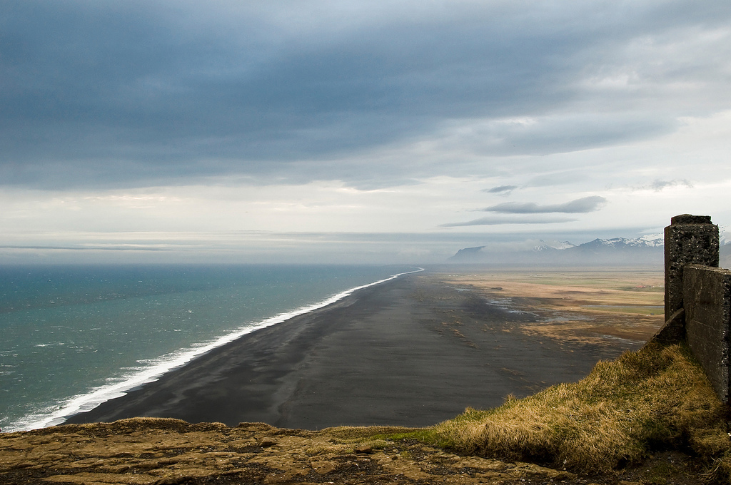 Пляж Мыс Дирхолаэй в Исландии, фото 1