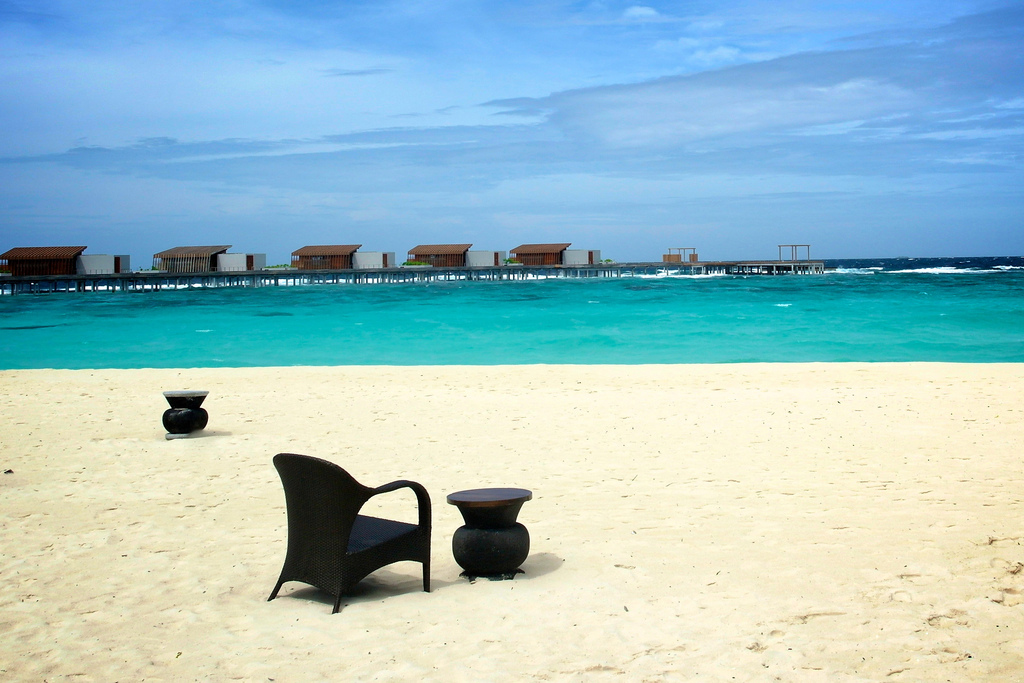 Пляж острова Алила Виллас Хадахаа на Мальдивских островах, фото 4