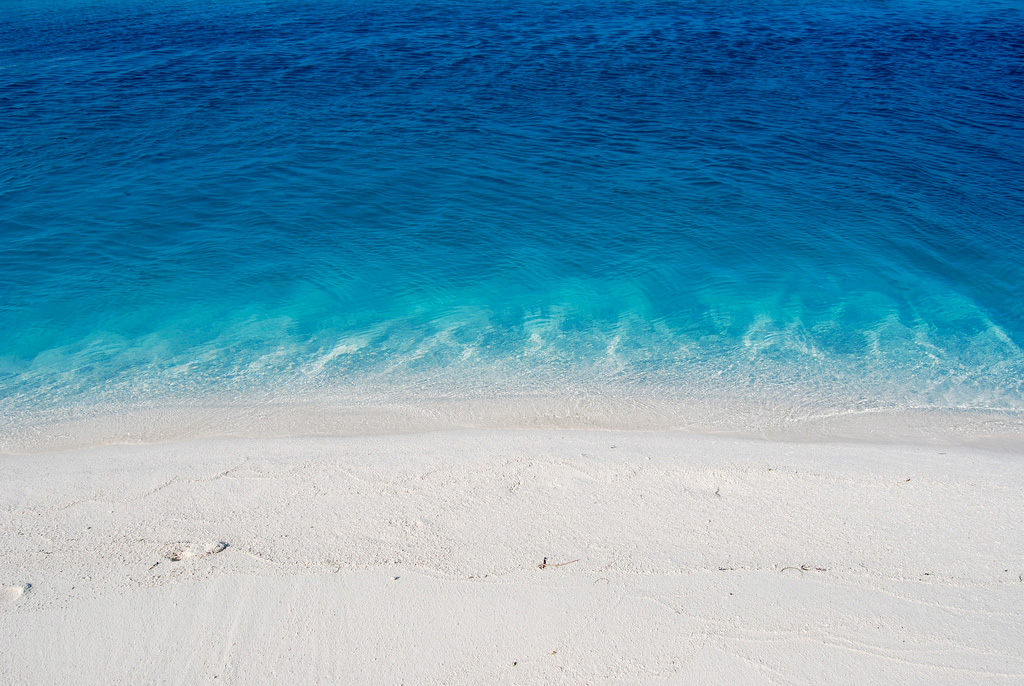 Пляж Атолла Ари на Мальдивах, фото 1