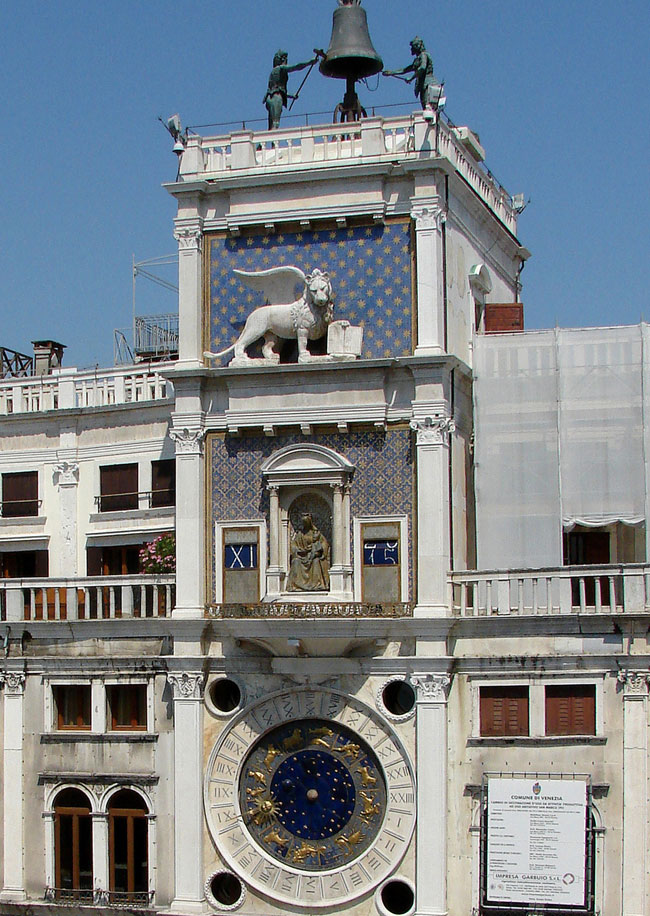 Часовая башня в Венеции - образец изысканности и великолепия
