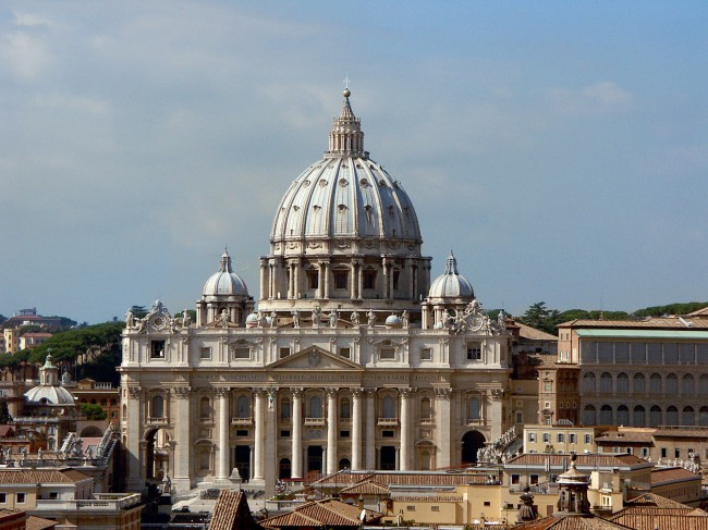 Собор Святого Петра в Риме радует своим видом всех посетителей Ватикана