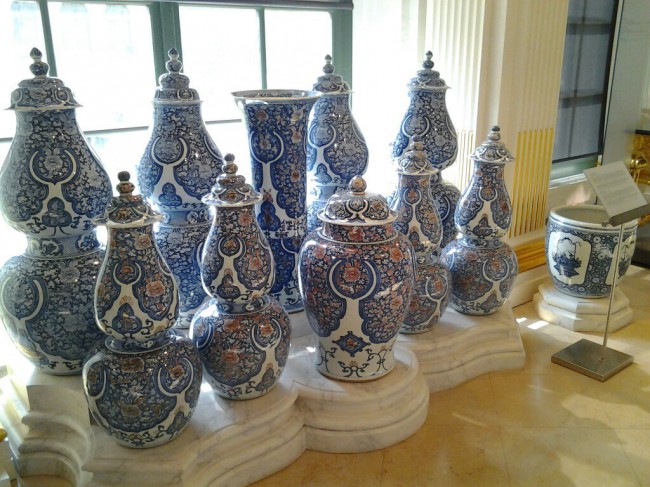 В некоторых помещениях дворца сегодня располагаются музеи. Коллекция дрезденского фарфора считается одной из самых крупных в мире.