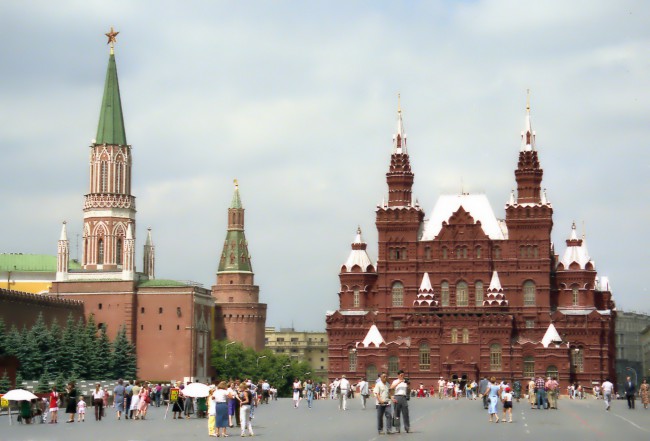 Московский Кремль — гениальное творение русской национальной архитектуры и искусства.