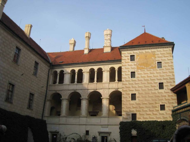 Замок Мельник