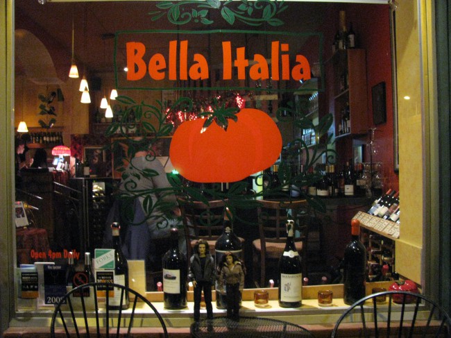 Что стоит отведать в ресторане, где прошло первое свидание Эдварда и Беллы? Вам порекомендуют попробовать «Равиоли Беллы с грибами» или перекусить «Белла-Бургером»