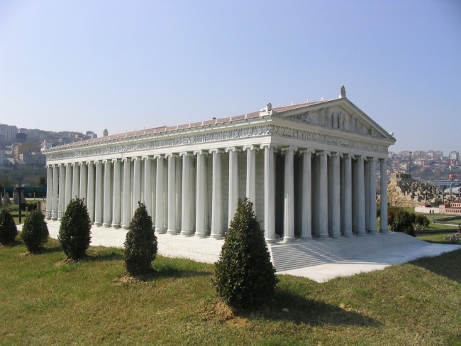 Храм Артемиды в Эфесе достойно занимает свое место в перечне семи чудес света античного мира