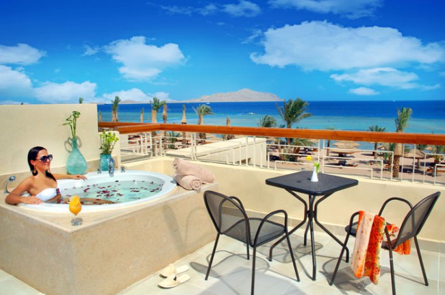 Джакузи отеля Coral Sea Sensatori Resort 5*