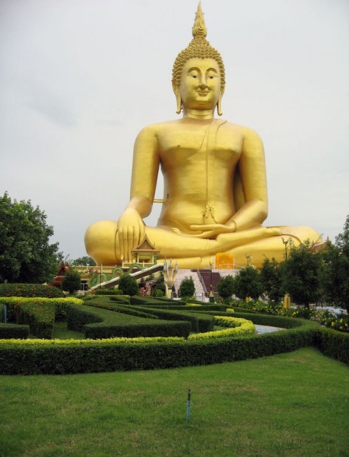 Будда в Анг Тонг .