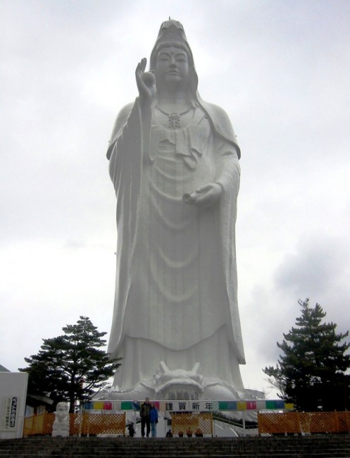 Статуя Бодхисаттвы Авалокитешвары